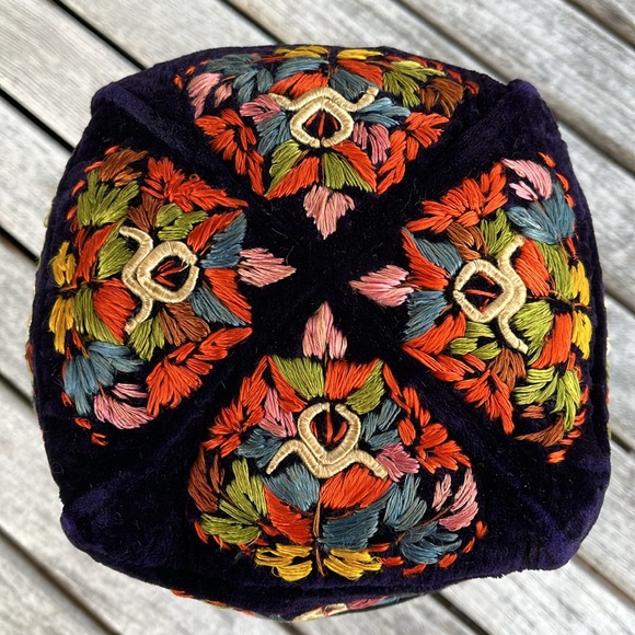 Vintage Heirloom Uzbek / Tubeteika / Doppa Embroidered Skull Cap - Picture 8 of 15